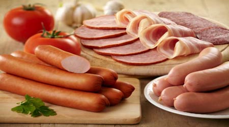 اللحوم المصنعة تسبب سرطان القولون والمستقيم