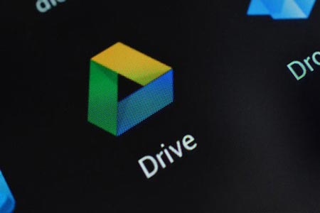 غوغل تُحدث تطبيق «Drive» لنظام iOS