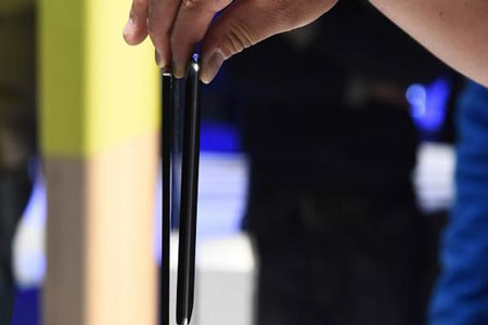 سجال بشأن أندرويد وآيفون...