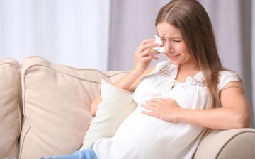 أسباب طريفة لبكاء الحامل