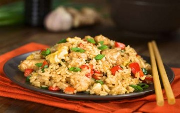 الأرز المقلي على الطريقة الصينية
