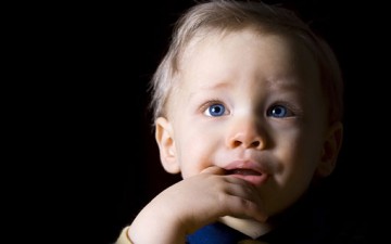 الخوف عند الطفل.. عوامل واقية