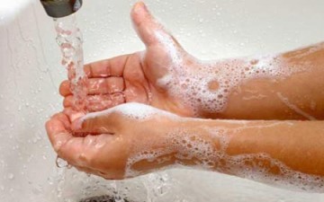 غسل اليدين واق للإلتهابات