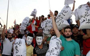 السخرية سلاح المتظاهرين في العراق